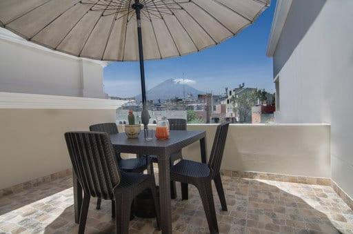 Pachacutec Hostal Lirium מראה חיצוני תמונה