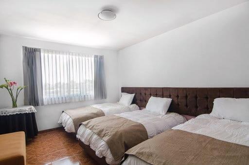 Pachacutec Hostal Lirium מראה חיצוני תמונה